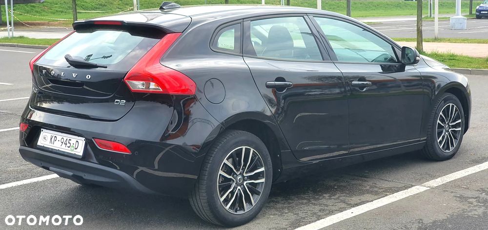 Volvo V40 D2 Momentum - 11