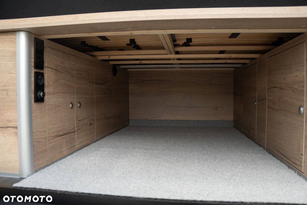 Mercedes-Benz Sprinter - 34