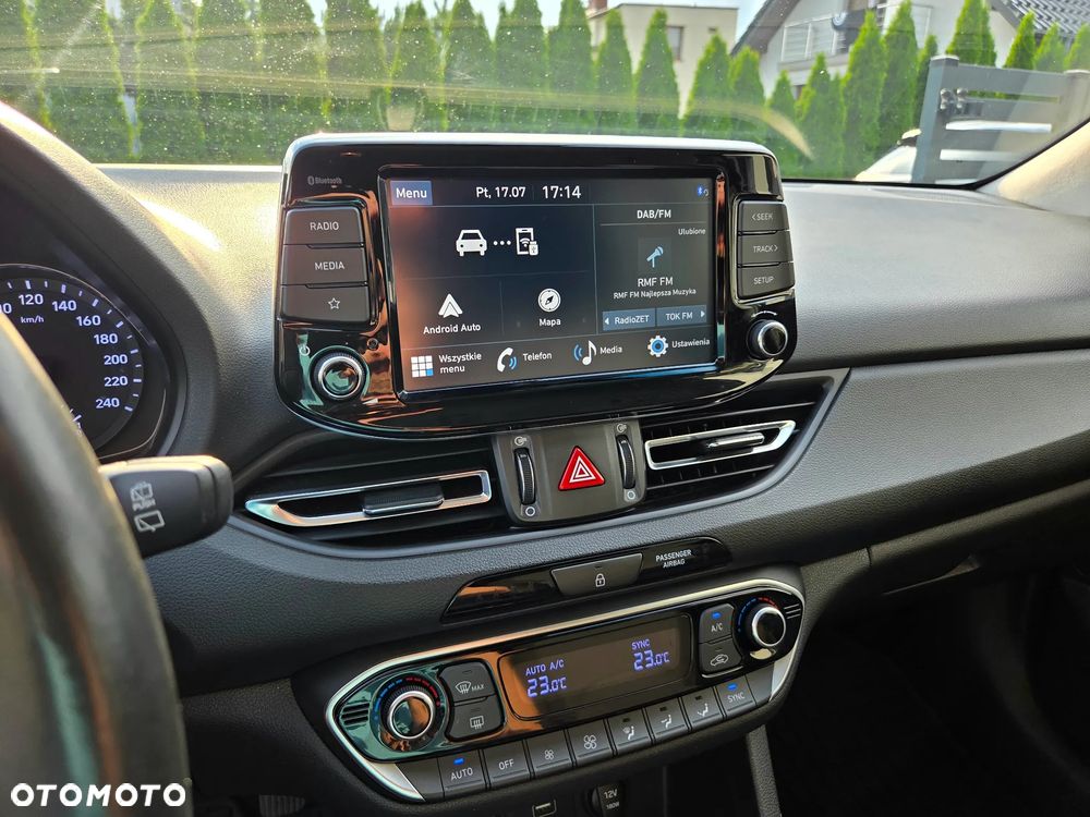 Hyundai i30 1.5 DPI Smart - 25