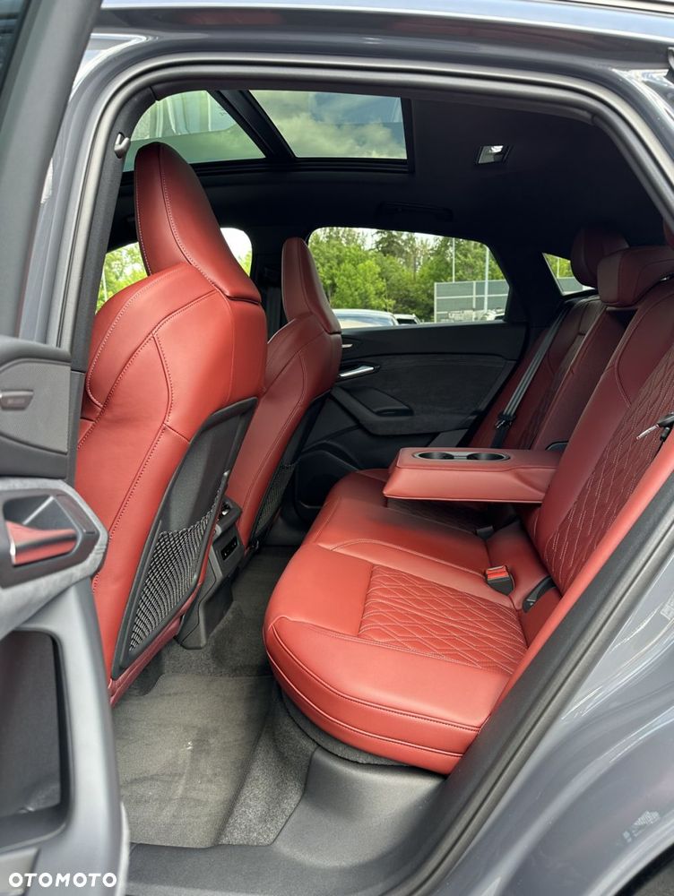 Audi SQ6 Sportback e-tron - 20