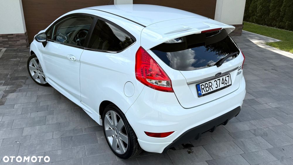 Ford Fiesta - 16