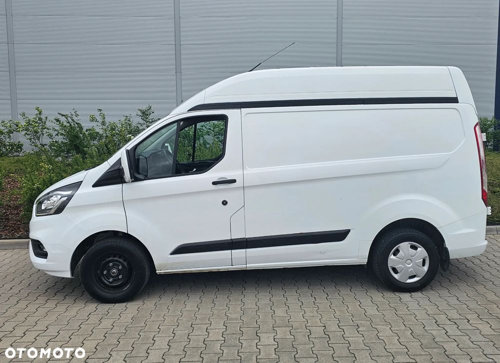 Ford TRANSIT CUSTOM - 3