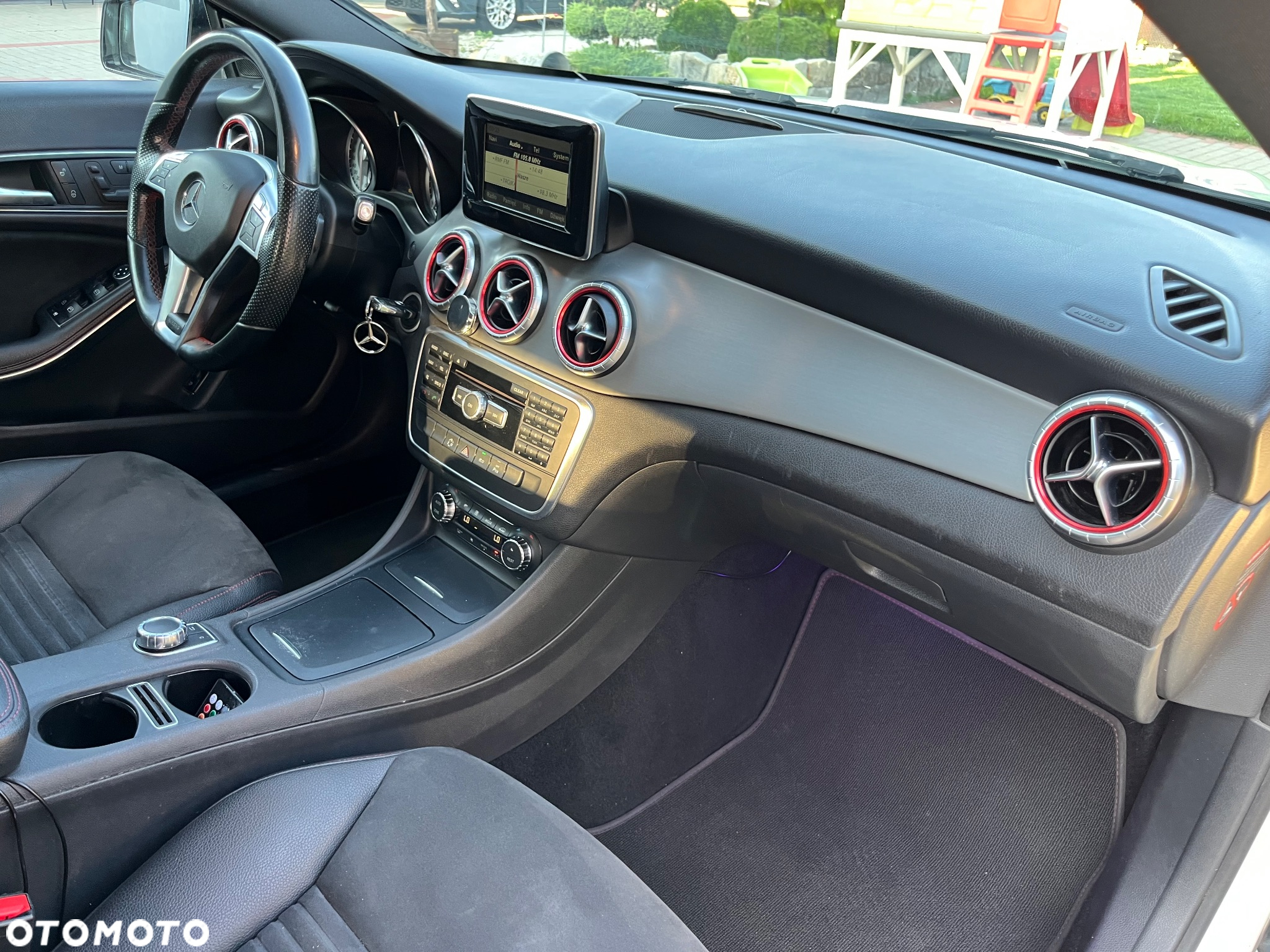 Mercedes-Benz CLA 200 CDI 7G-DCT AMG Line - 24