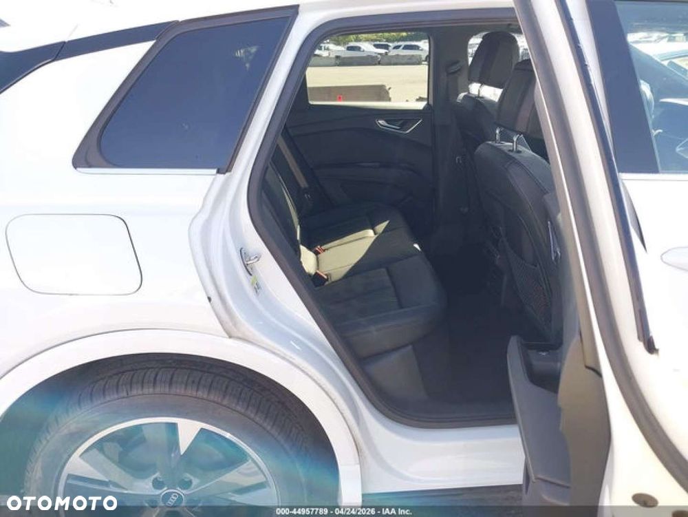 Audi Q4 e-tron - 16