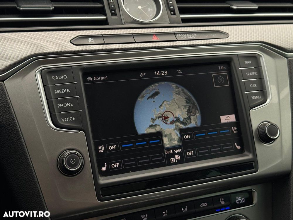 Volkswagen Passat Alltrack - 14