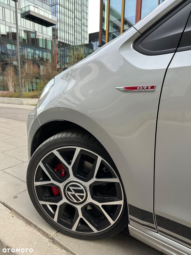 Volkswagen up! 1.0 TSI GTI - 5