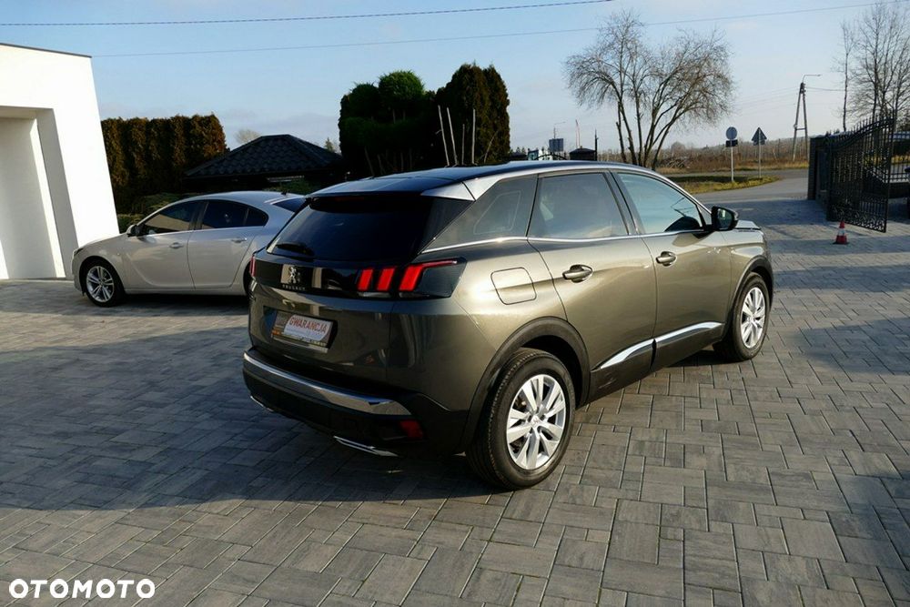Peugeot 3008 1.2 PureTech Allure Pack S&S - 4