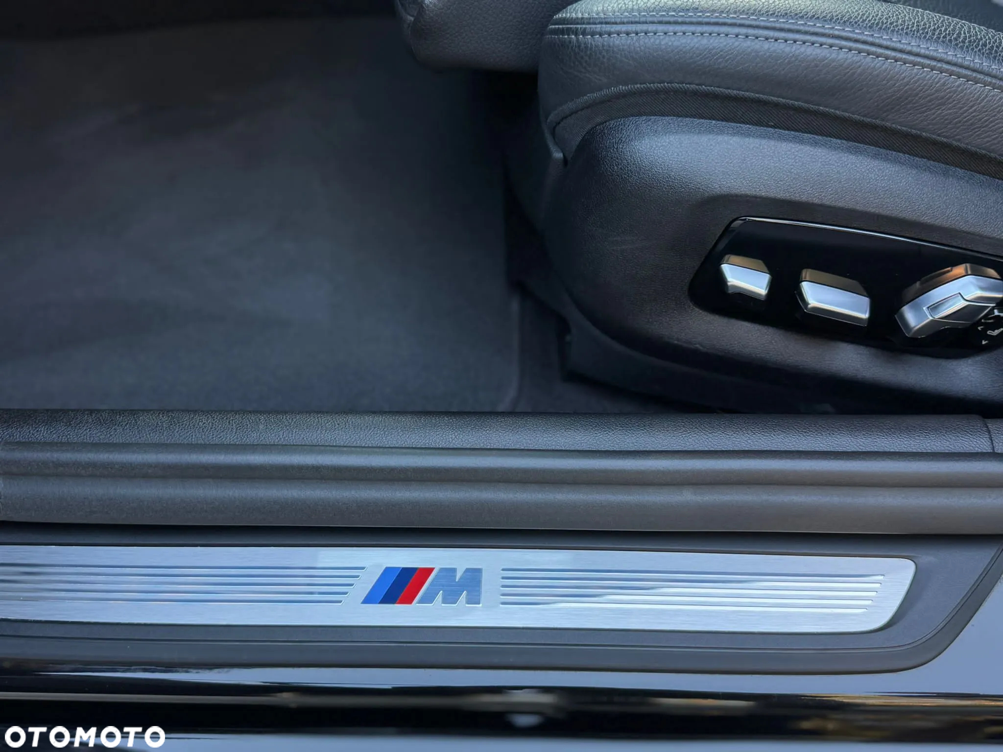 BMW Seria 5 530i M Sport Edition - 39