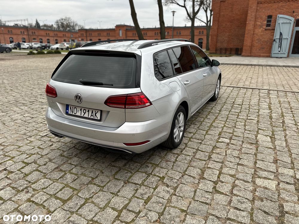 Volkswagen Golf 1.6 TDI BMT Comfortline - 10