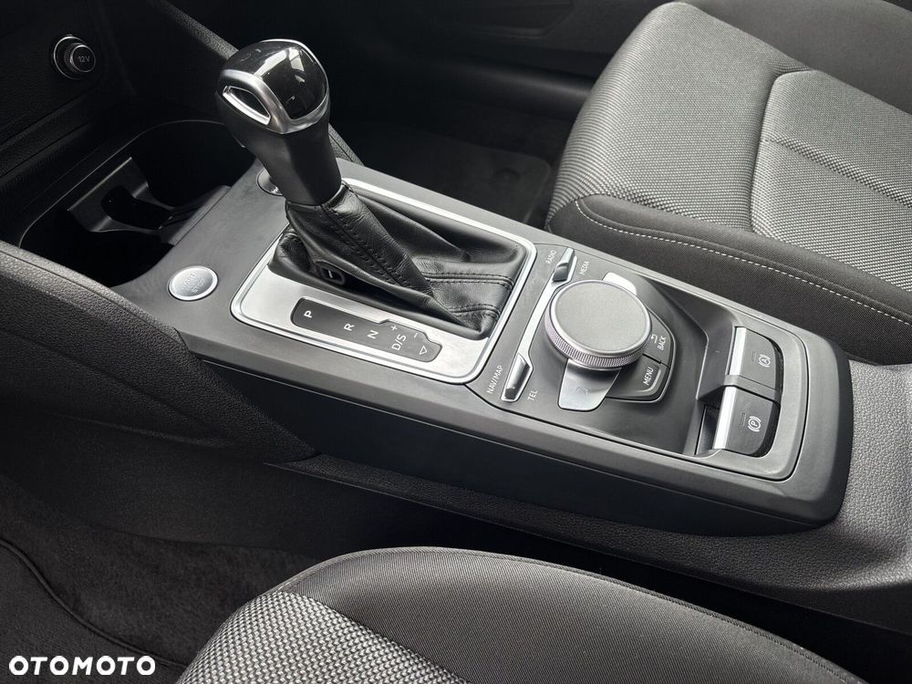 Audi Q2 - 19