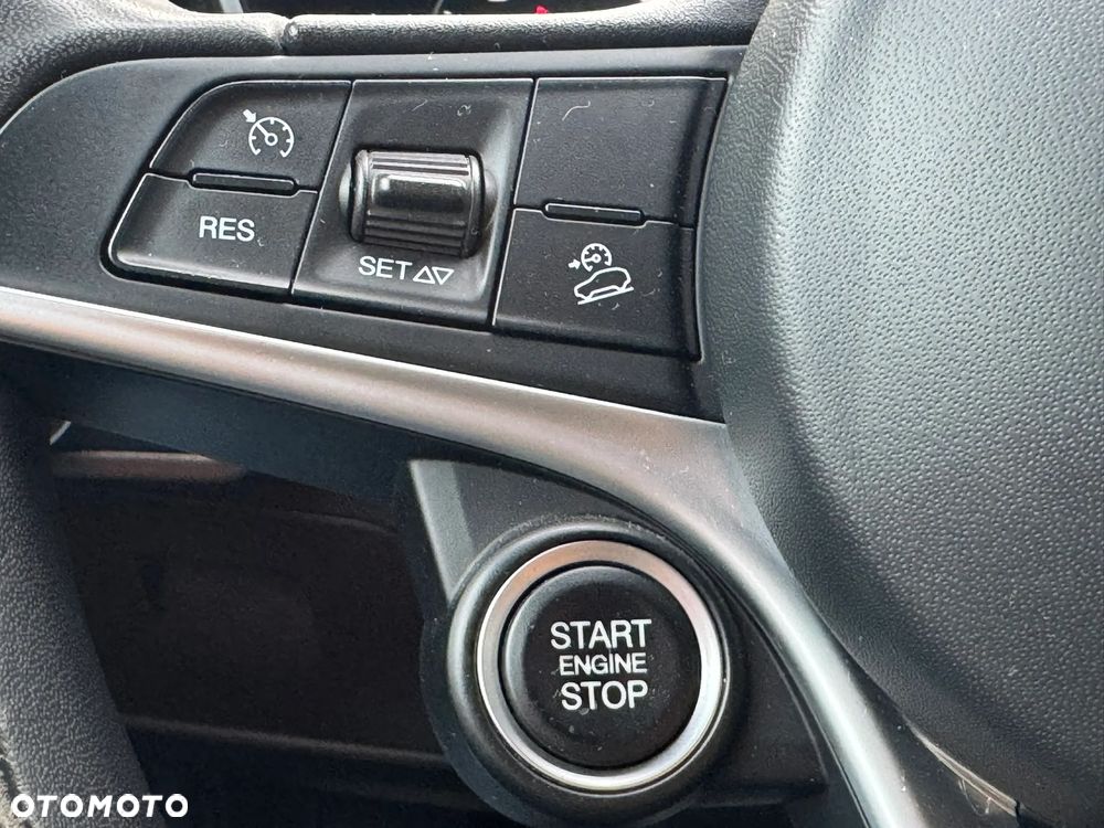 Alfa Romeo Stelvio 2.2 16V AT8 Business - 36