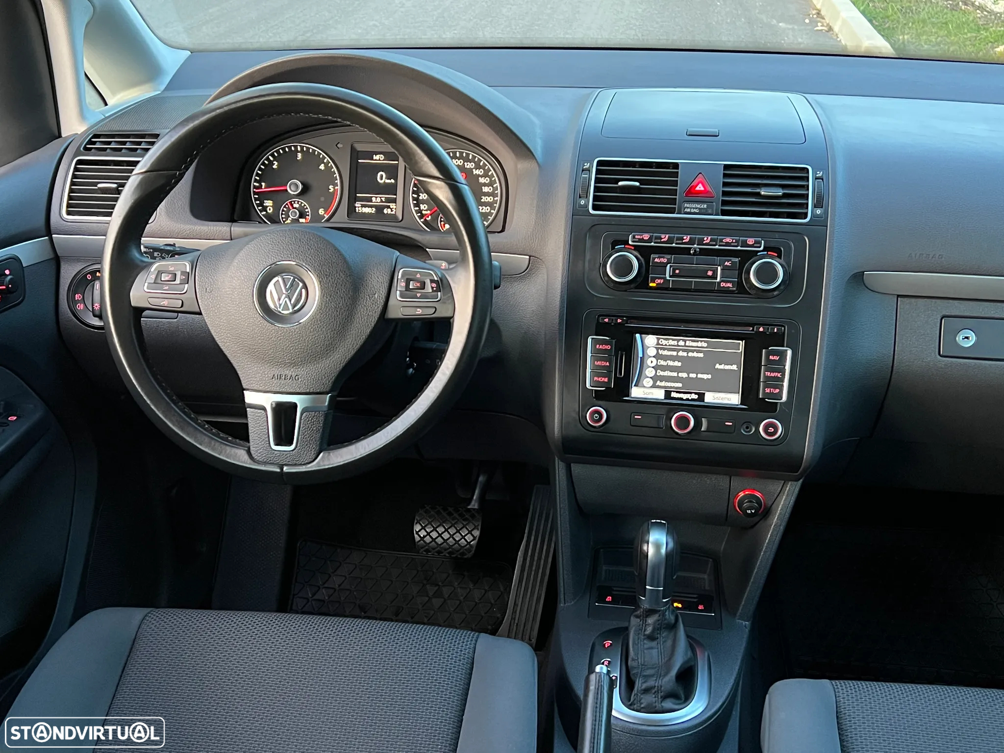 VW Touran 1.6 TDI DPF BlueMotion DSG Trendline - 27