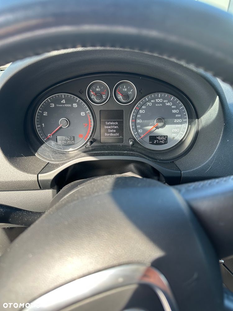 Audi A3 Sportback 1.8 TFSI Ambiente - 8