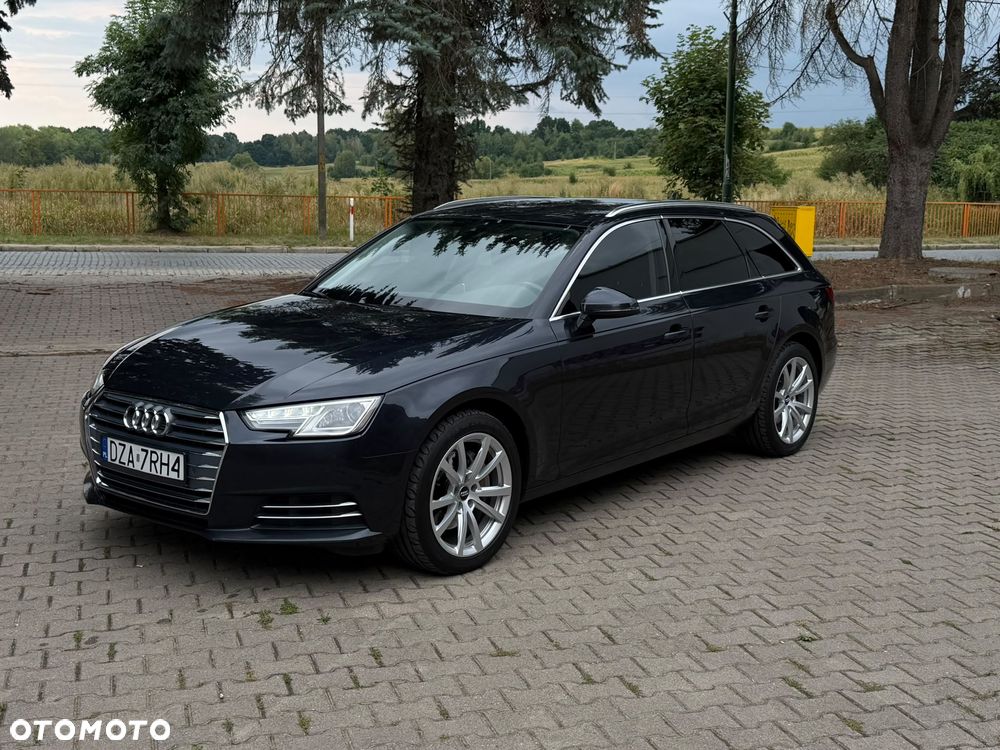 Audi A4 Avant 2.0 TDI S tronic - 1