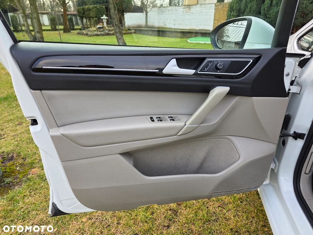 Volkswagen Golf Sportsvan SV 1.6 TDI BMT Comfortline - 26