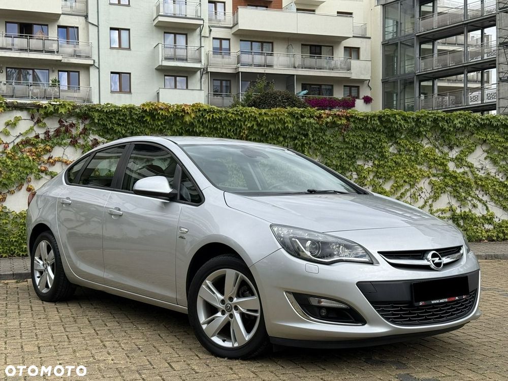 Opel Astra 1.4 T Active EU6 - 7