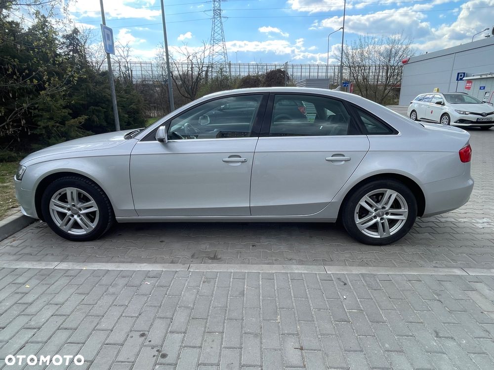 Audi A4 Limousine 2.0 TDI DPF clean diesel multitronic Attraction - 4