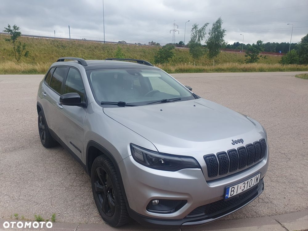 Jeep Cherokee - 1