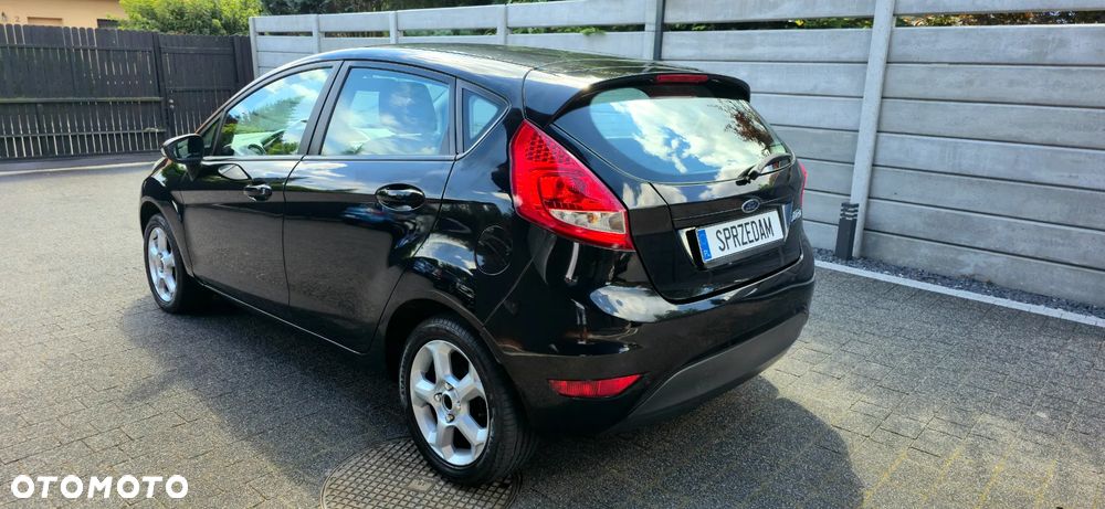 Ford Fiesta - 9