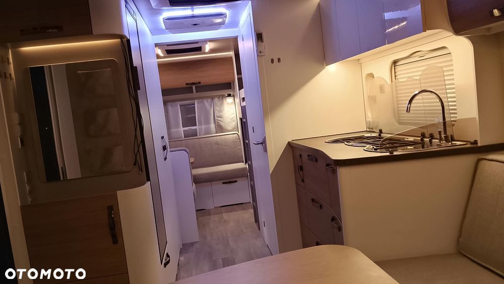 Hymer-Eriba Nova-555-EN - 15