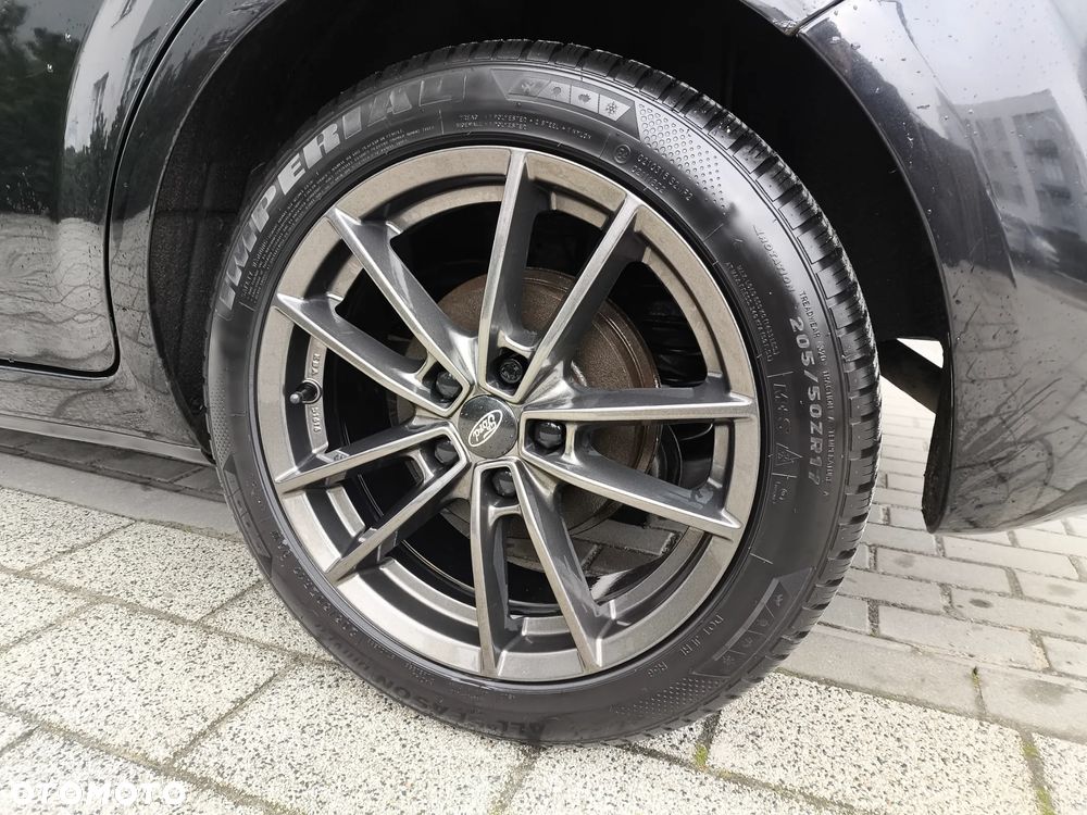 Ford Focus 1.6 Comfort - 10