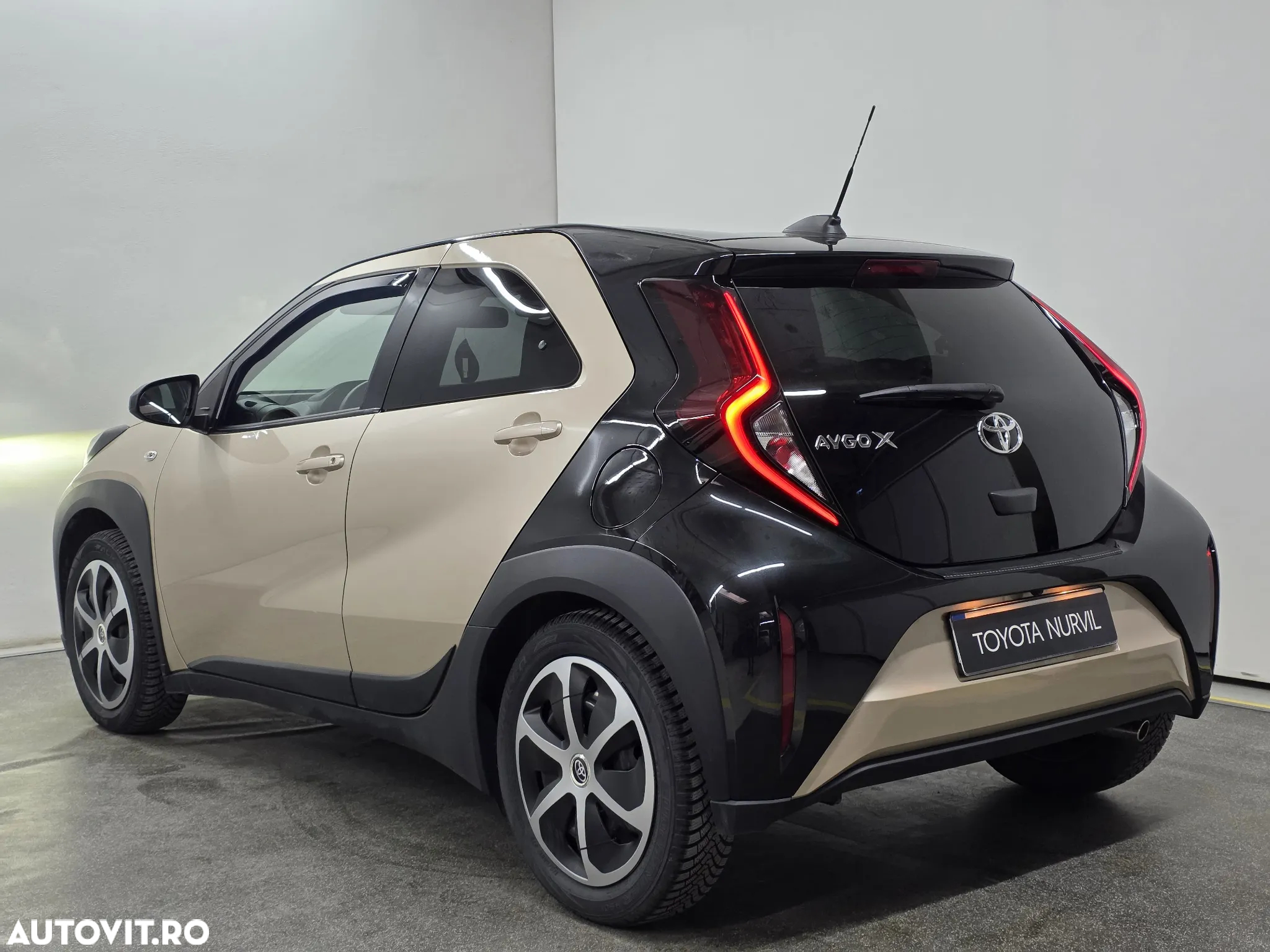 Toyota Aygo X 1.0l CVT Dynamic - 5