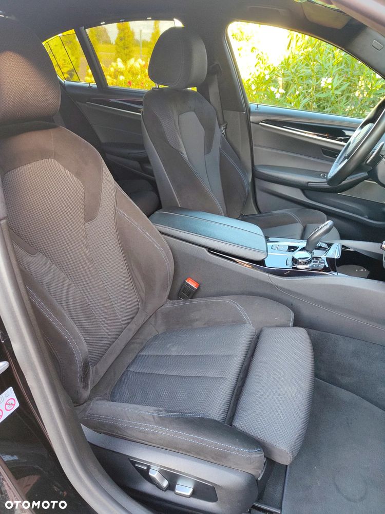 BMW Seria 5 M550d xDrive - 14