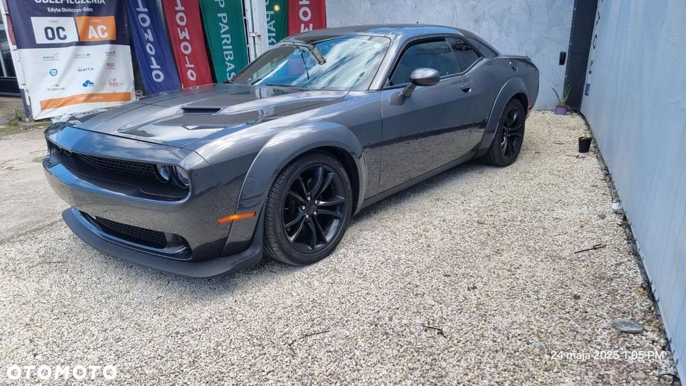 Dodge Challenger - 35