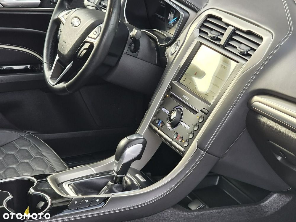Ford Mondeo 2.0 Hybrid Vignale - 6