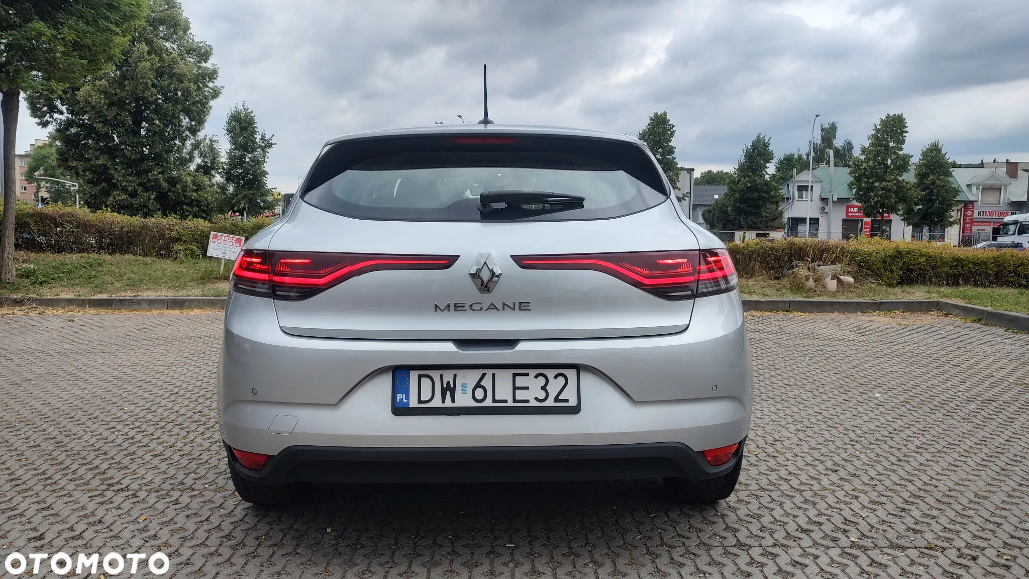 Renault Megane 1.3 TCe FAP Zen - 7