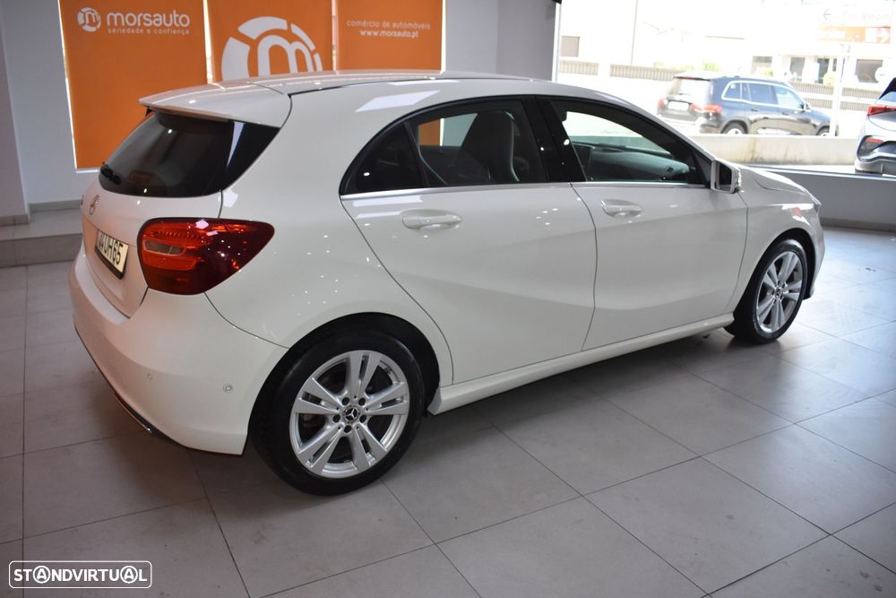 Mercedes-Benz A 180 d Urban - 13