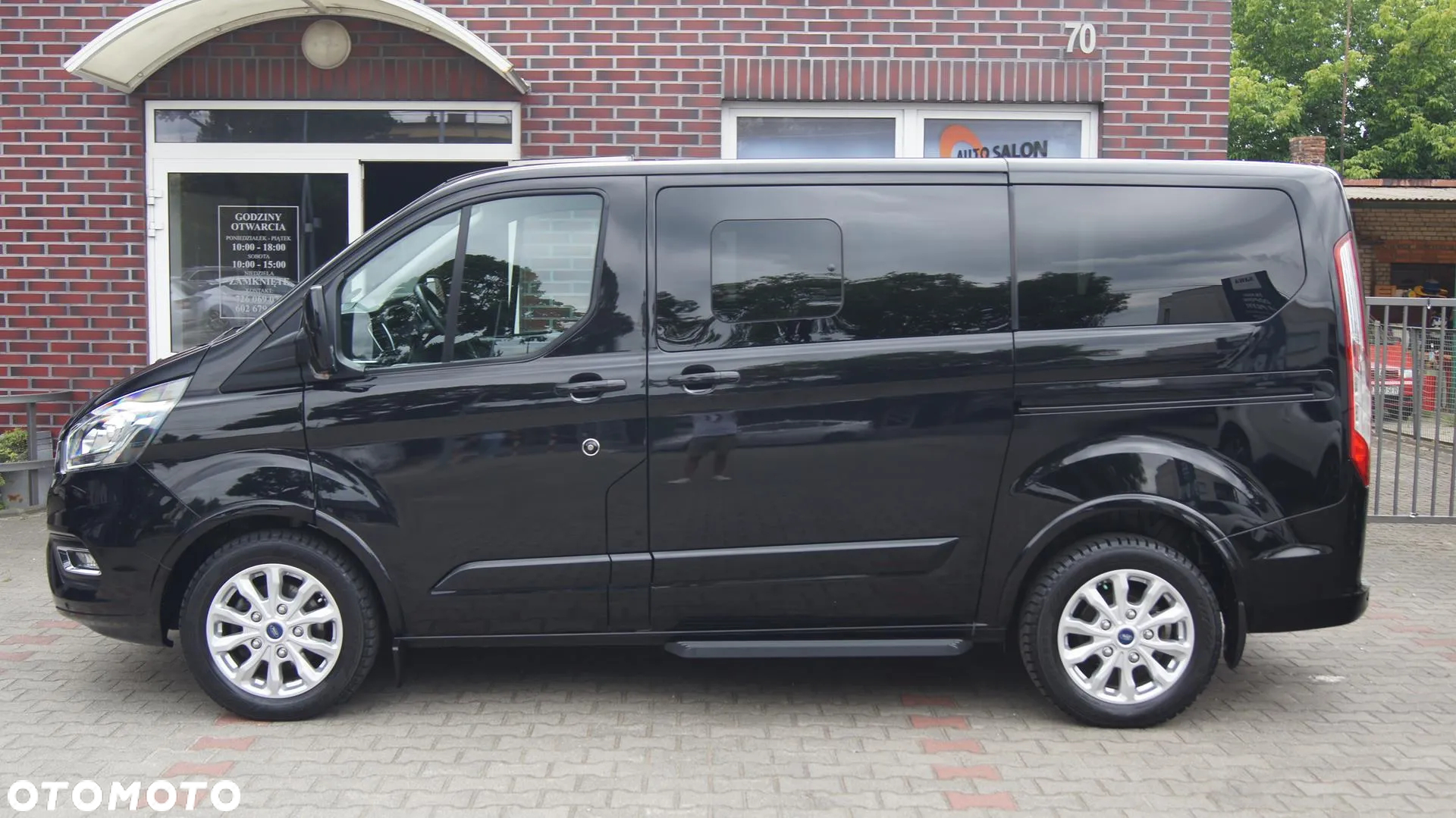 Ford Tourneo Custom 2.0 EcoBlue L1 Titanium X - 4