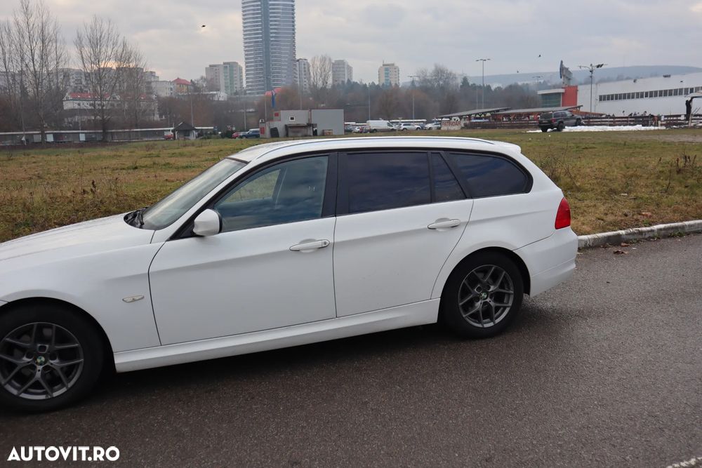 BMW Seria 3 318d - 5