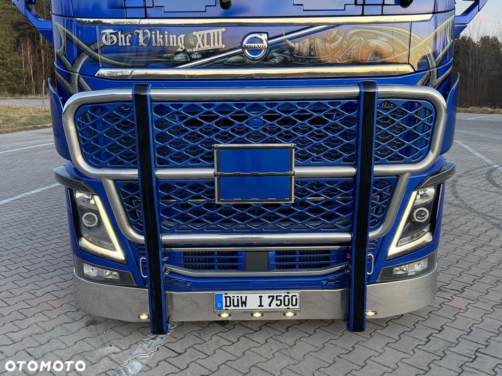 Volvo FH16 750 Show Truck tuning perfekcyjny stan pełna opcja XL - 29