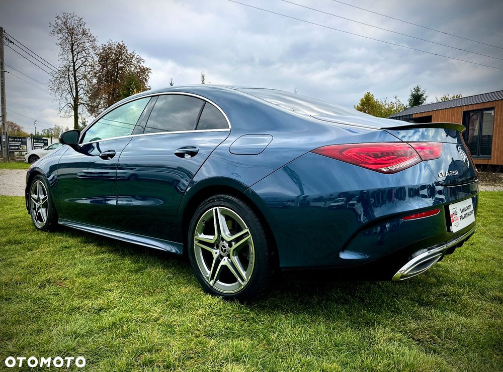 Mercedes-Benz CLA 250 4-Matic AMG Line 7G-DCT - 7