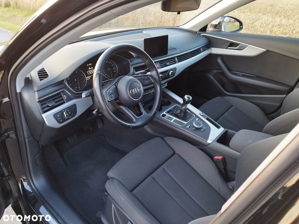 Audi A4 Limousine 2.0 TDI DPF clean diesel Ambiente - 10
