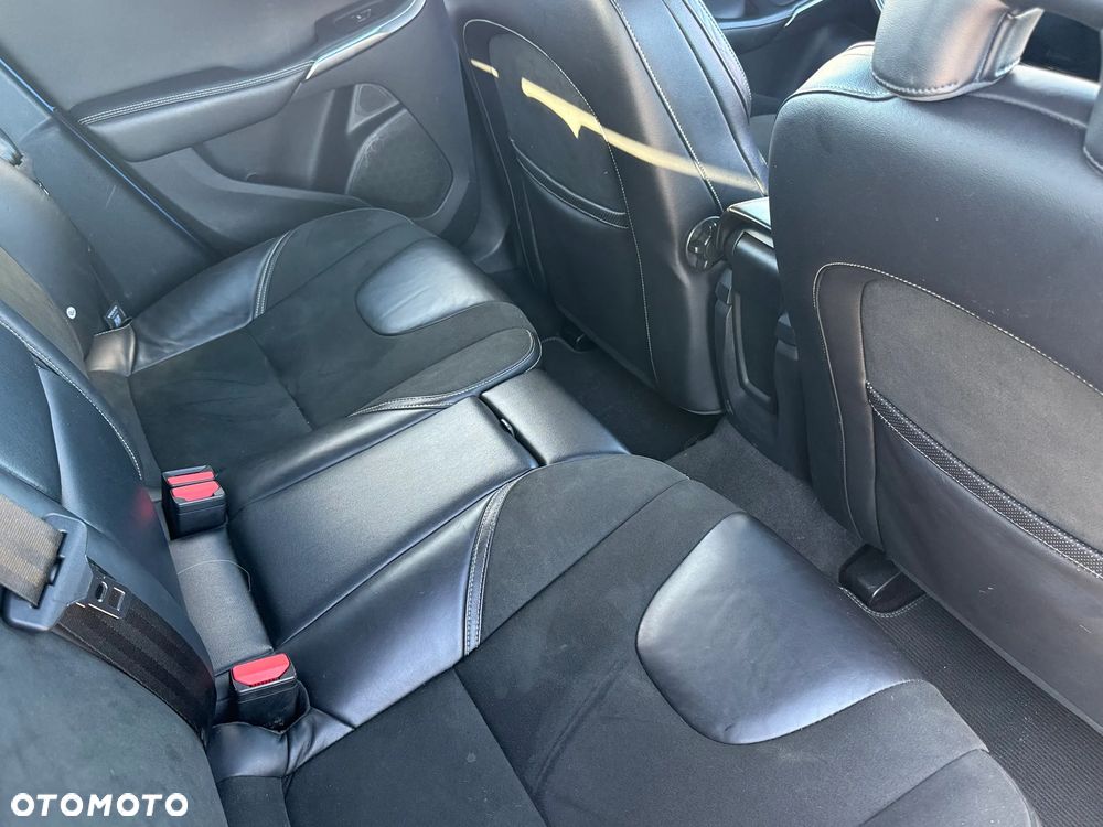 Volvo V40 D2 Drive-E R-Design Momentum - 14