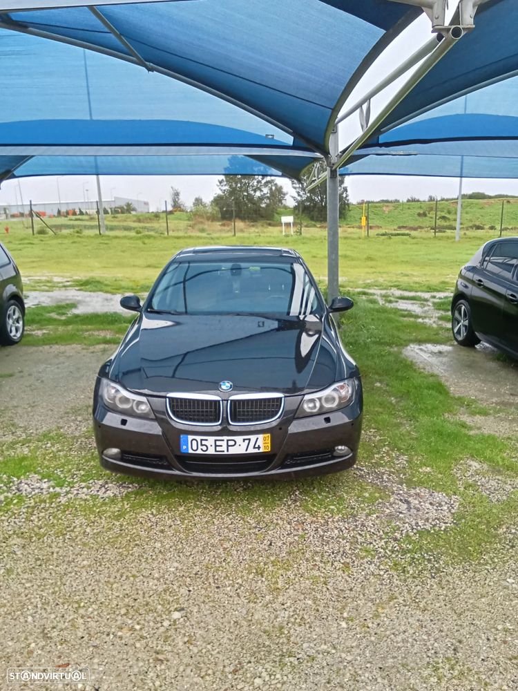 BMW 320 d - 1