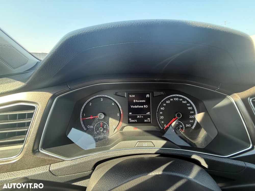 Volkswagen T-Roc 1.6 TDI Design - 9
