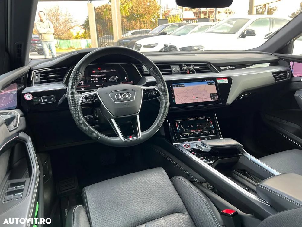 Audi e-tron quattro S - 22