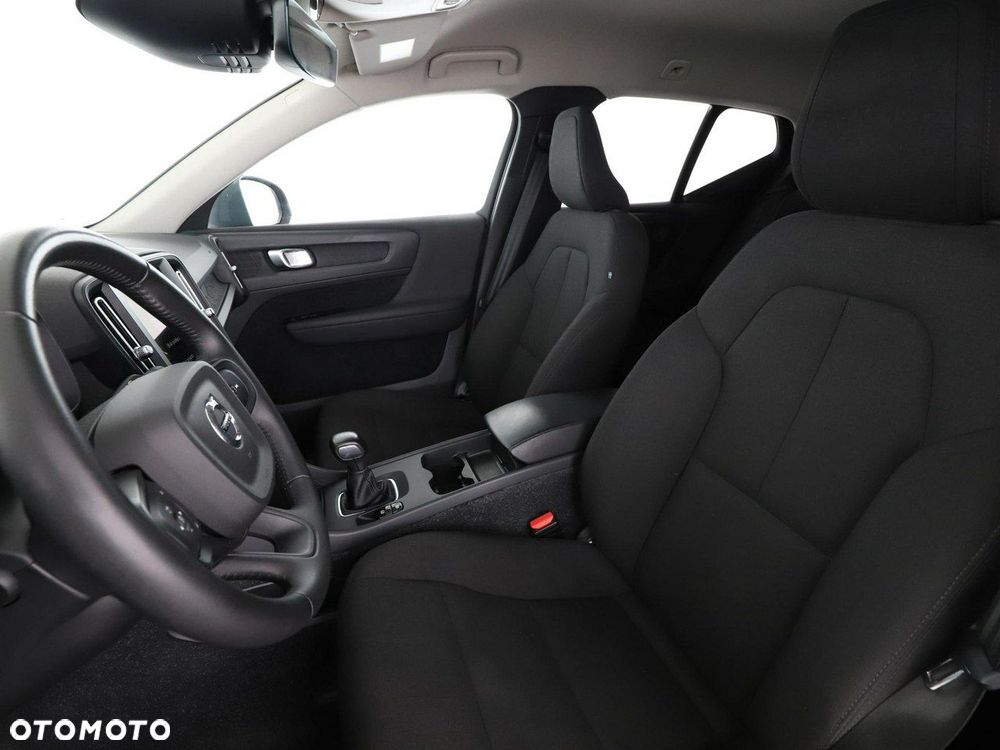 Volvo XC 40 T2 Momentum Core - 14