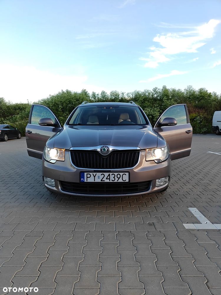 Skoda Superb 1.8 TSI Elegance DSG - 20