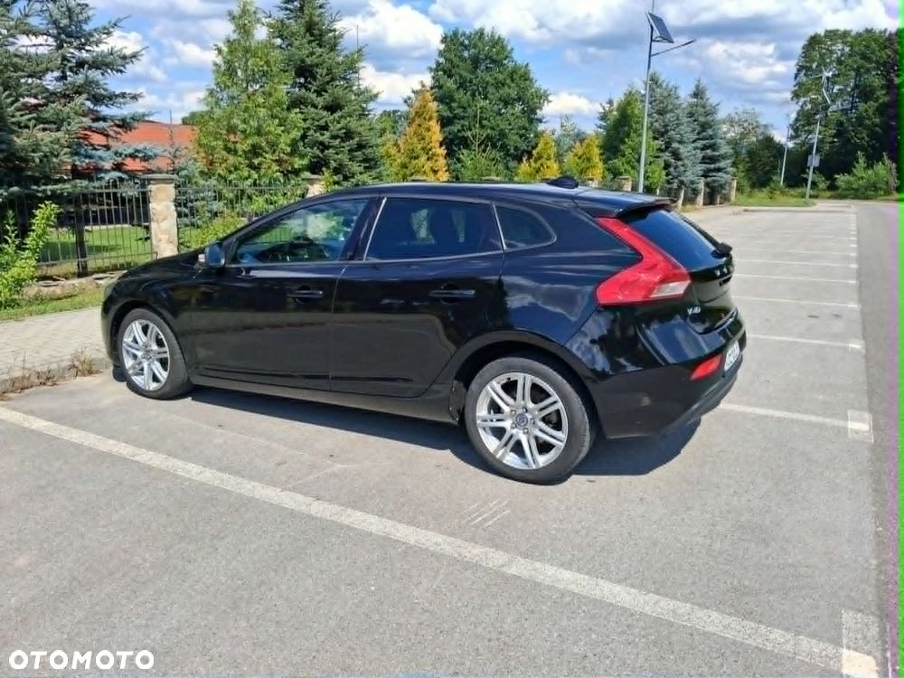 Volvo V40 D2 - 16