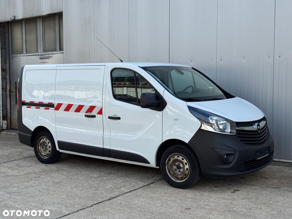 Opel Vivaro - 2