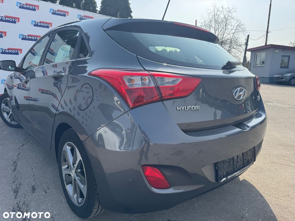 Hyundai i30 blue 1.6 CRDi Classic Navigation - 8