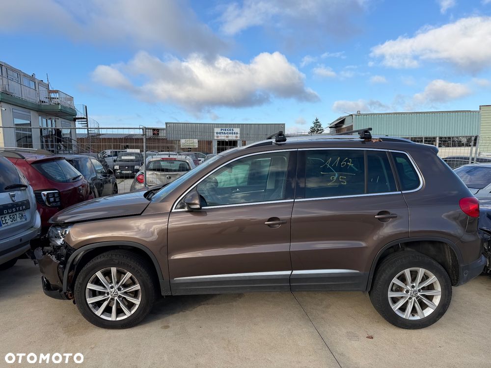 Volkswagen Tiguan 2.0 TDI DPF BlueMotion Technology Exclusive - 14