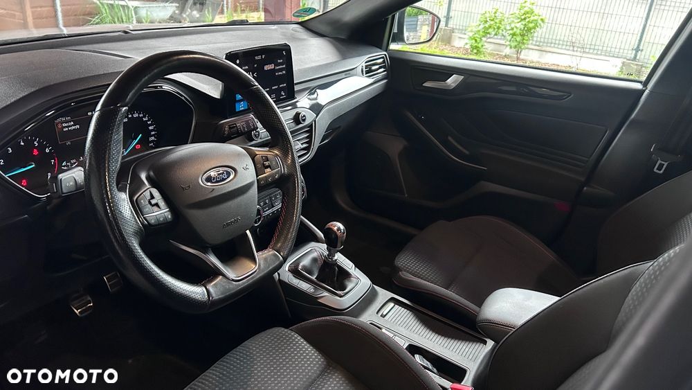 Ford Focus 1.5 EcoBoost ST-Line - 10