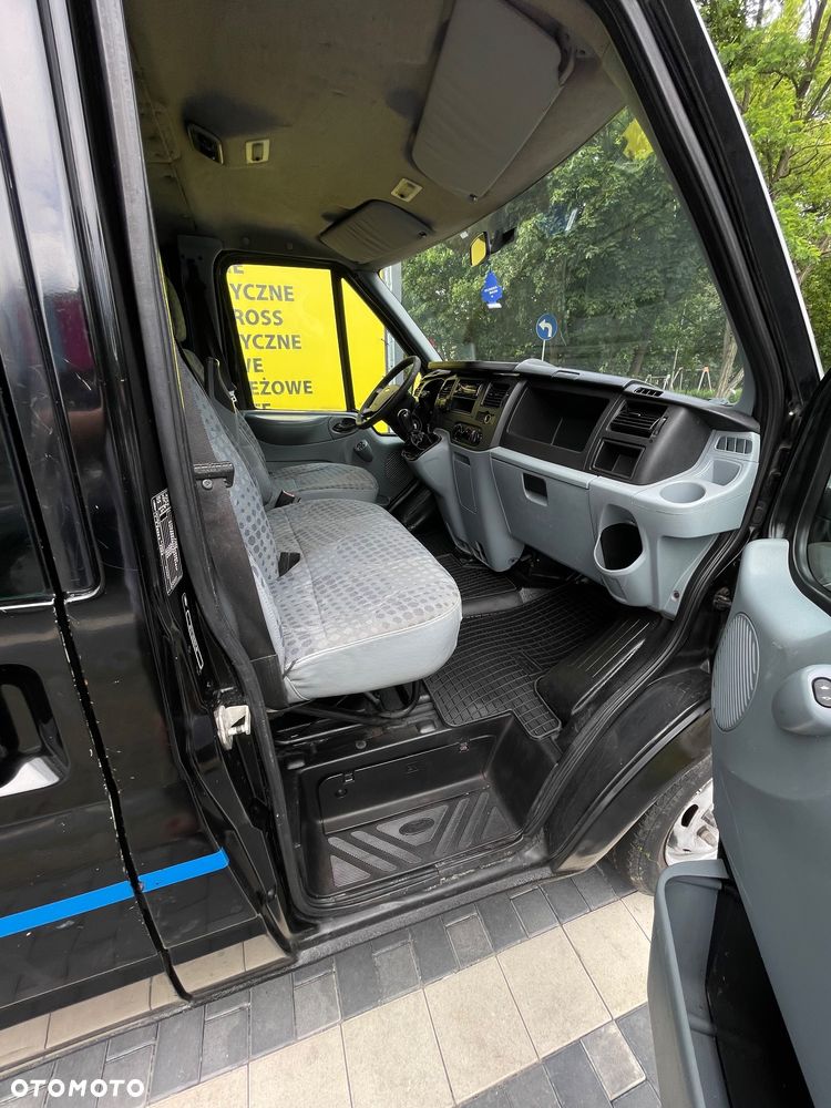 Ford Transit - 24