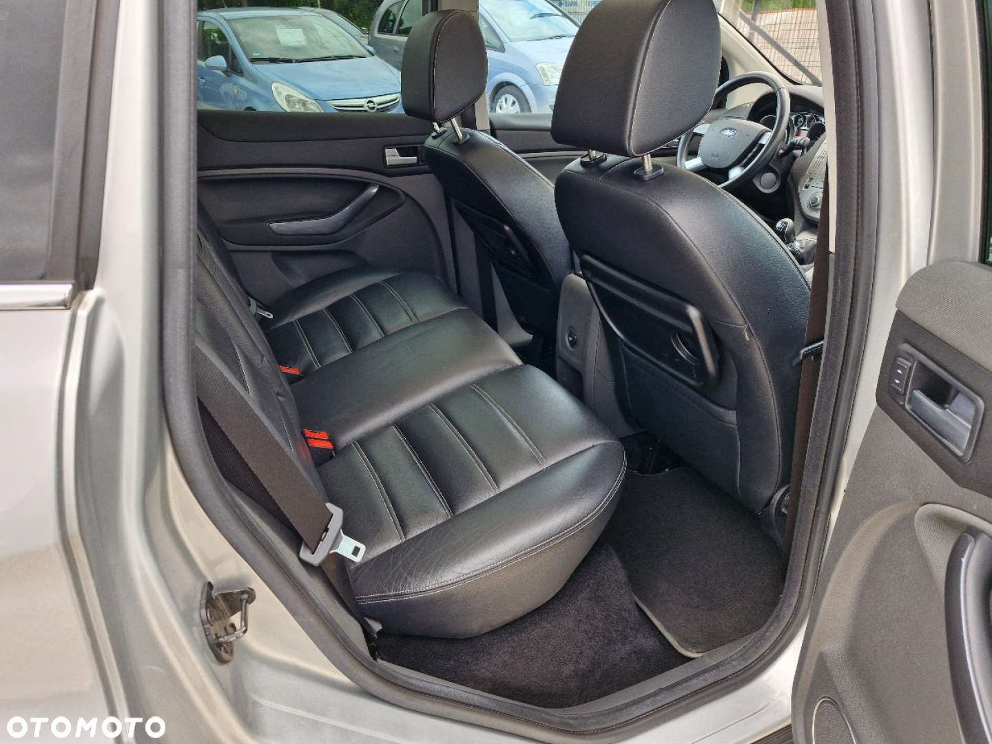 Ford Kuga - 18