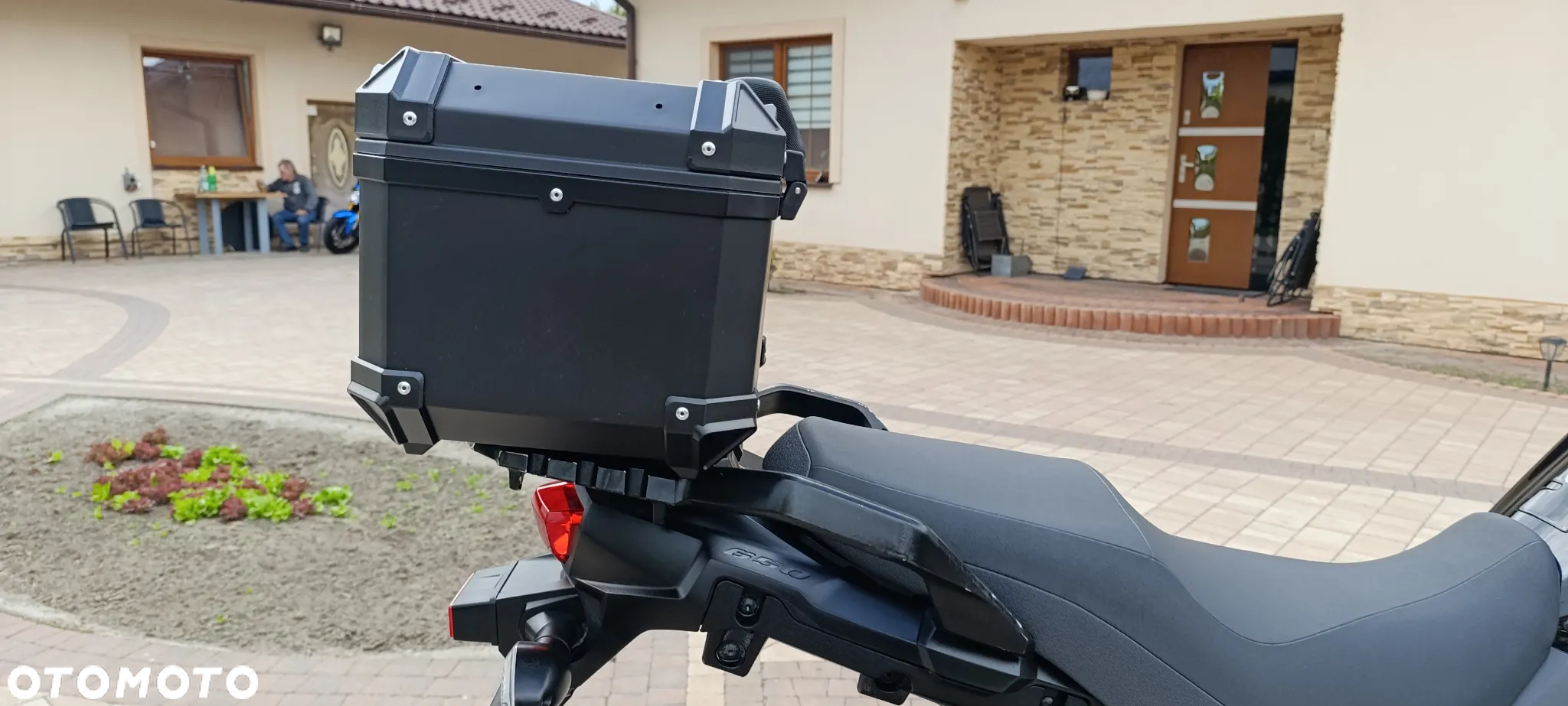 Suzuki V-STROM - 25